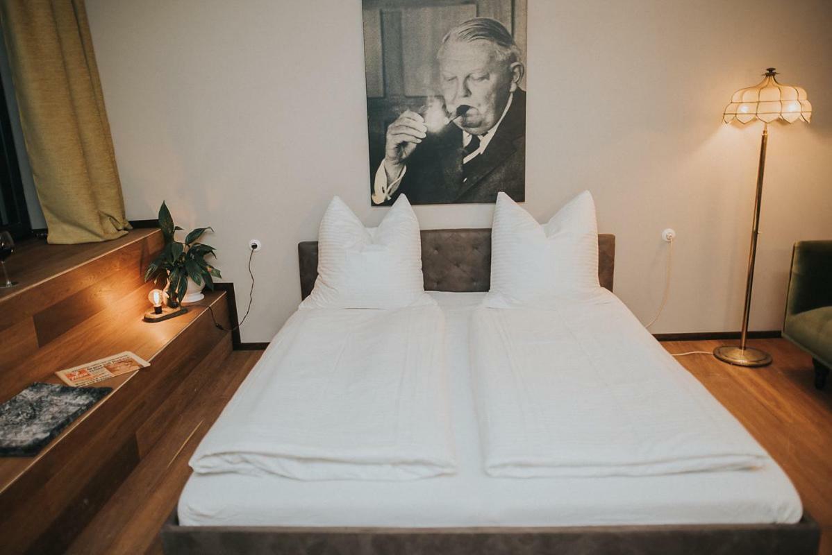 Projekt Gastraum Hotel Illertissen Buitenkant foto